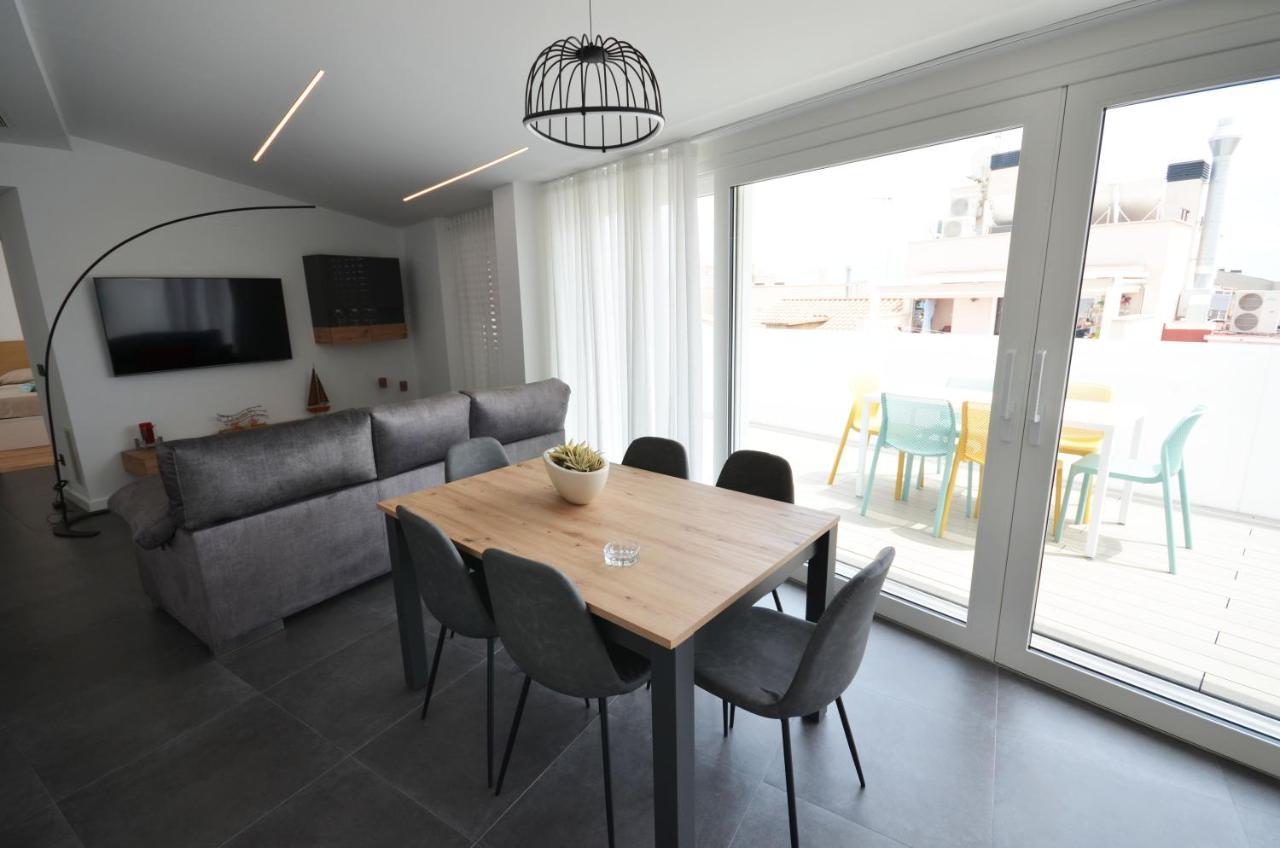 Suites Port Cambrils Kültér fotó